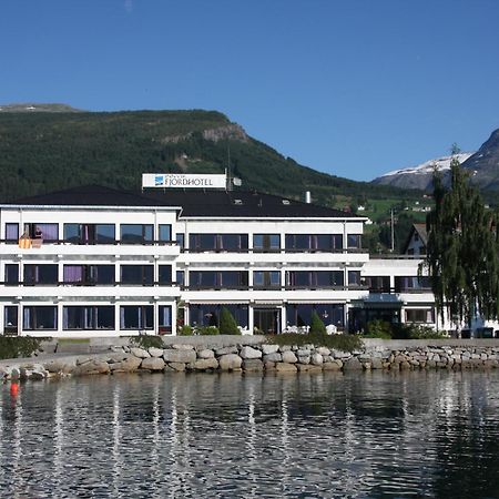 Innvik Fjordhotell Экстерьер фото