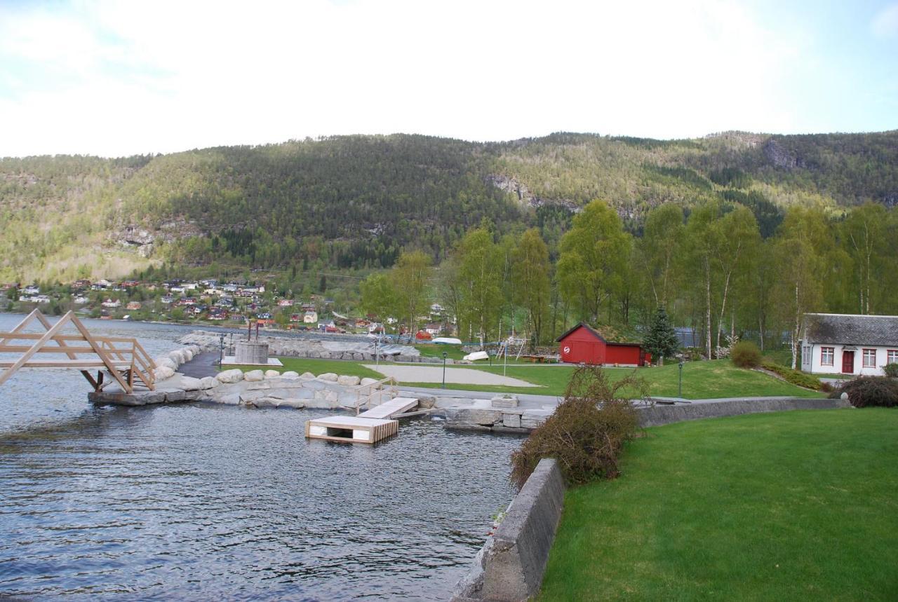 Innvik Fjordhotell Экстерьер фото