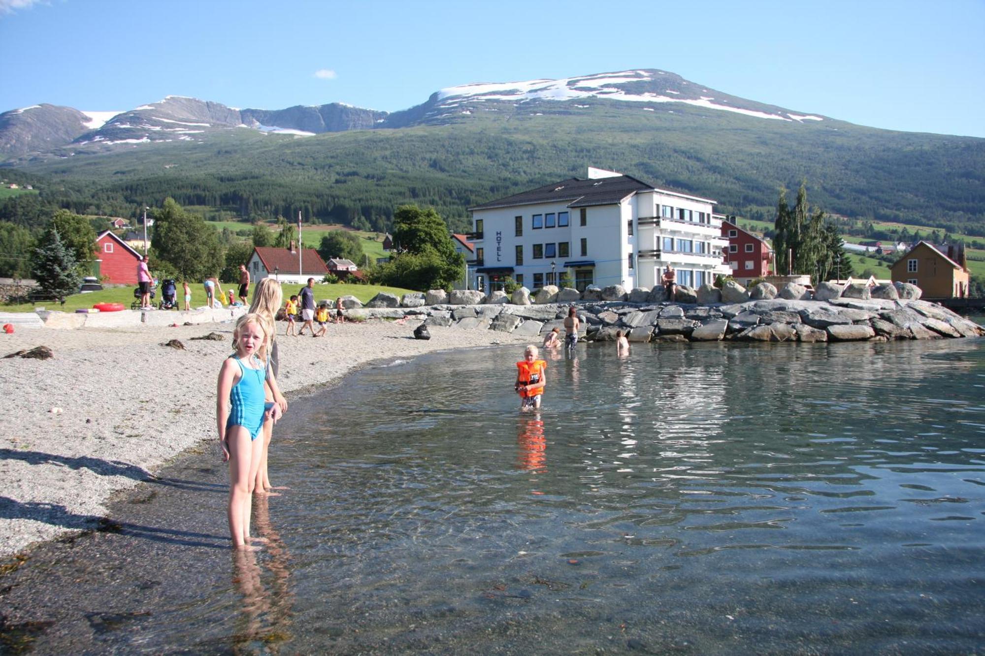 Innvik Fjordhotell Экстерьер фото